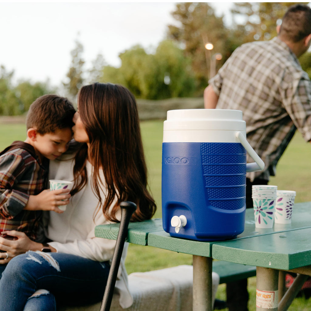2 Gallon Insulated Portable Beverage Dispenser K48943